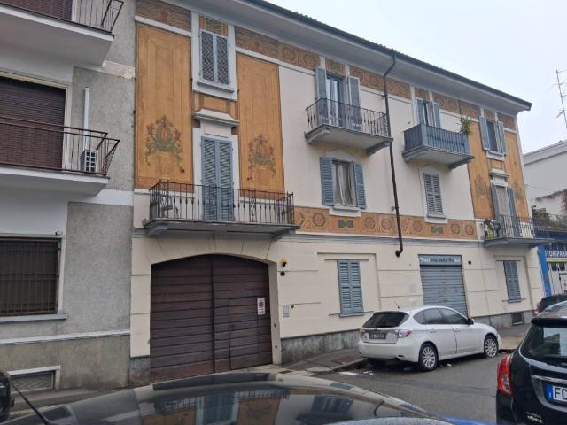 Locale Commerciale in affitto a Santa Rita, Piemonte