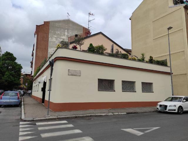 Locale Commerciale in affitto a Sacro Cuore, Piemonte