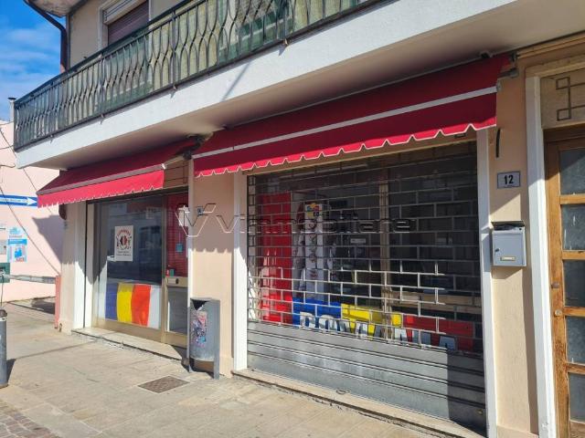 Locale Commerciale in affitto a Noventa Vicentina, Veneto