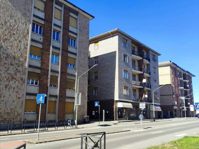 Locale Commerciale in affitto a Piemonte, Alessandria