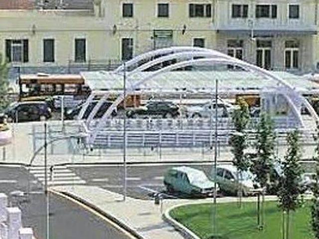 Locale Commerciale in affitto a Piemonte, Alessandria
