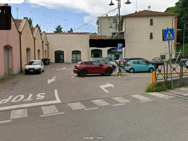 Locale Commerciale in affitto a Piemonte, Alessandria