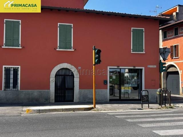 Locale Commerciale in affitto a Nuvolento, Lombardia