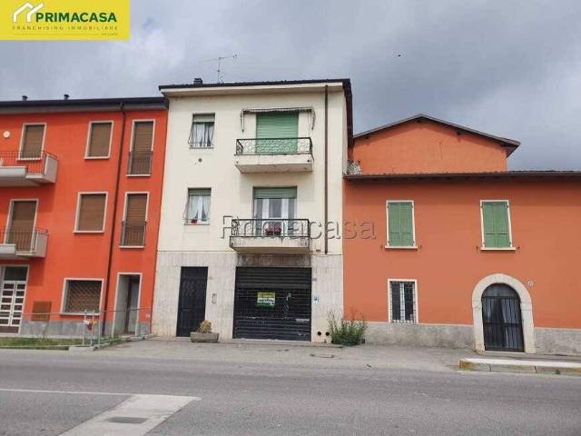 Locale Commerciale in affitto a Nuvolento, Lombardia