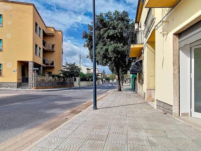 Locale Commerciale in affitto a San Pantaleo