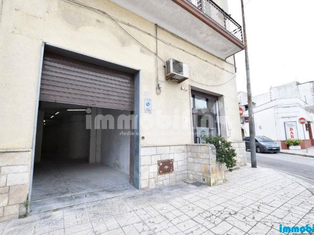 Locale Commerciale in affitto a Puglia, Brindisi