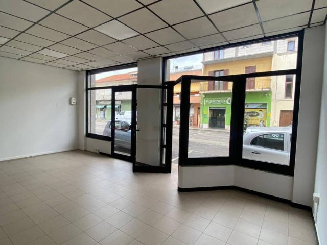 Locale Commerciale in affitto a Oristano, Sardigna/Sardegna