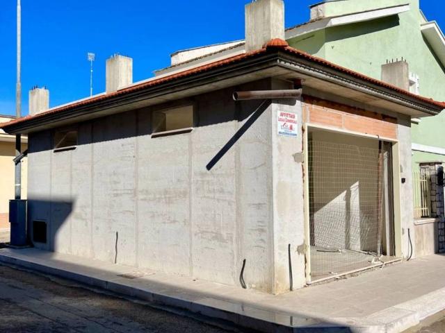 Locale Commerciale in affitto a Puglia, Foggia
