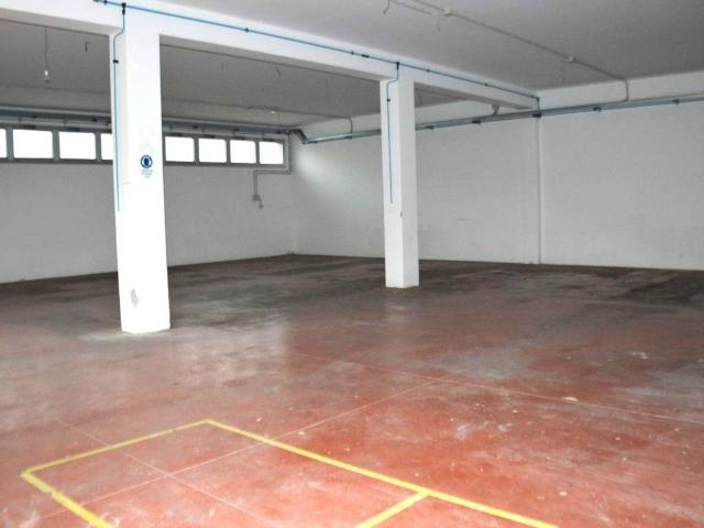 Locale Commerciale in affitto a San Biagio, Marche