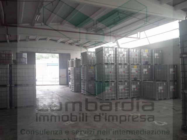 Locale Commerciale in affitto a Osio Sotto, Lombardia