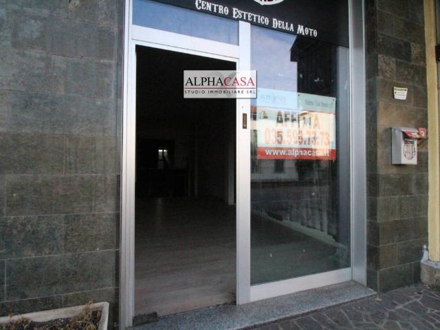 Locale Commerciale in affitto a Osio Sotto, Lombardia