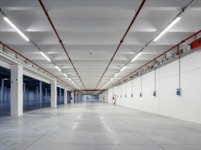 Locale Commerciale in affitto a Osio Sotto, Lombardia