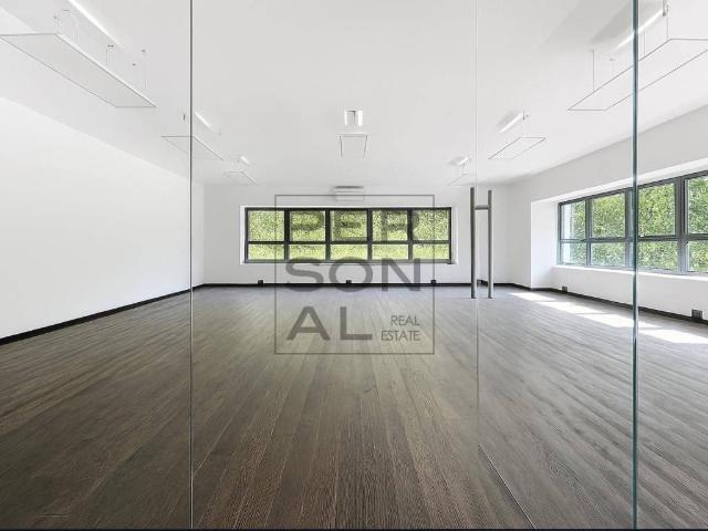 Locale Commerciale in affitto a Comunità Valsugana e Tesino, Ospedaletto