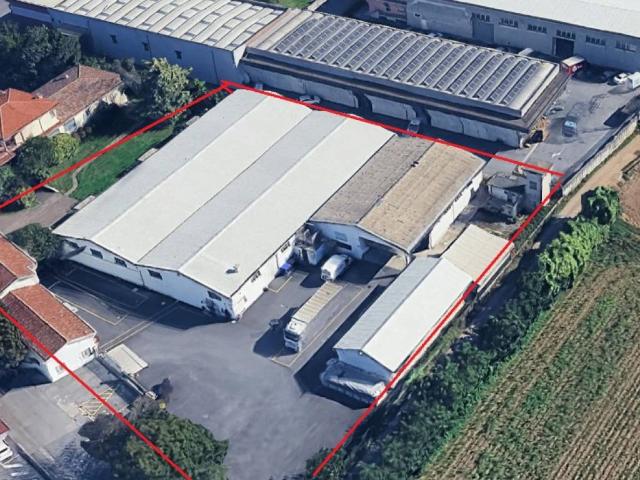 Locale Commerciale in affitto a Ospitaletto, Lombardia