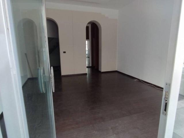 Locale Commerciale in affitto a Puglia, Brindisi