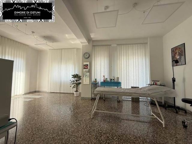 Locale Commerciale in affitto a Puglia, Brindisi