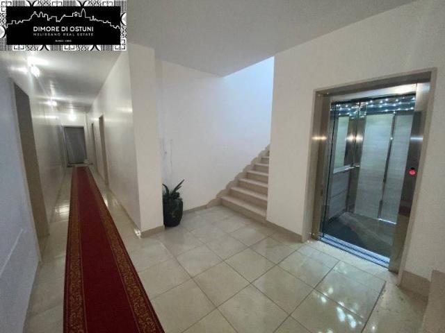 Locale Commerciale in affitto a Puglia, Brindisi