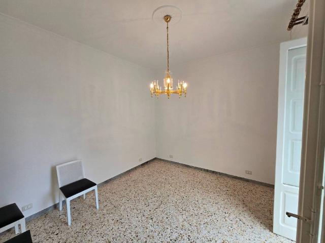 Locale Commerciale in affitto a Puglia, Brindisi