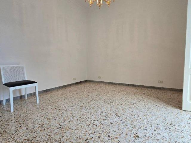 Locale Commerciale in affitto a Puglia, Brindisi