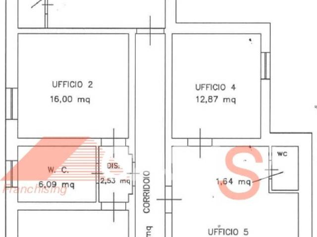Locale Commerciale in affitto a Puglia, Lecce