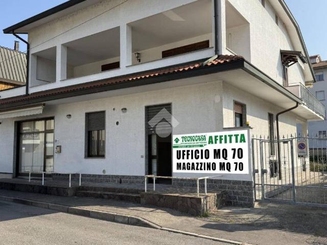 Locale Commerciale in affitto a Zona Omogenea Milano Nord, Paderno Dugnano