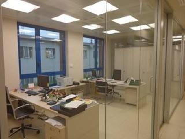 Locale Commerciale in affitto a Zona Omogenea Milano Nord, Paderno Dugnano