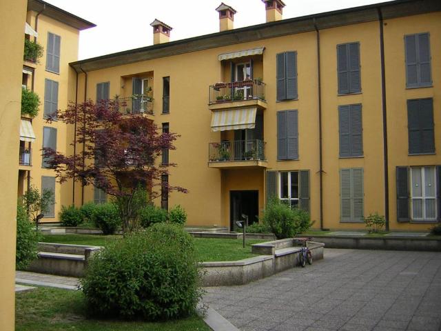 Locale Commerciale in affitto a Zona Omogenea Milano Nord, Paderno Dugnano