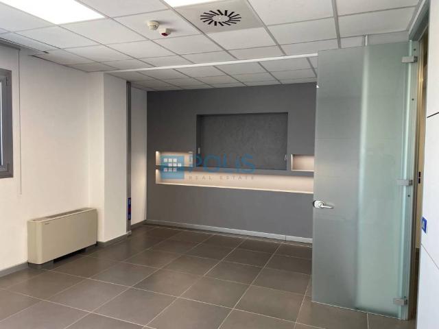 Locale Commerciale in affitto a Camin, Padova