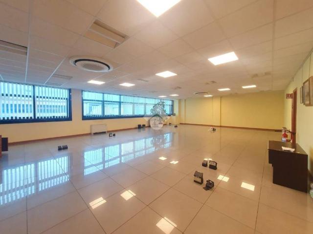 Locale Commerciale in affitto a Camin, Padova