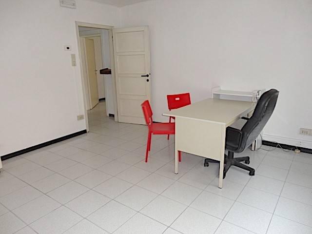 Locale Commerciale in affitto a Padova, Veneto