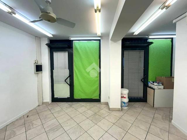 Locale Commerciale in affitto a Stanga, Padova