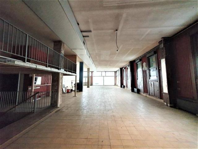 Locale Commerciale in affitto a San Lazzaro, Padova