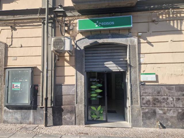 Locale Commerciale in affitto a Pagani, Campania