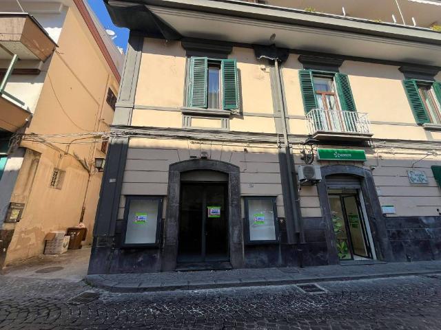 Locale Commerciale in affitto a Pagani, Campania