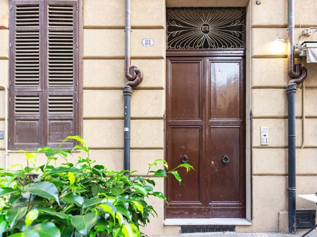 Locale Commerciale in affitto a VIII Circoscrizione, Palermo