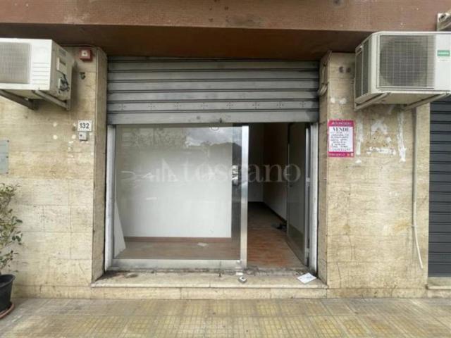 Locale Commerciale in affitto a VIII Circoscrizione, Palermo