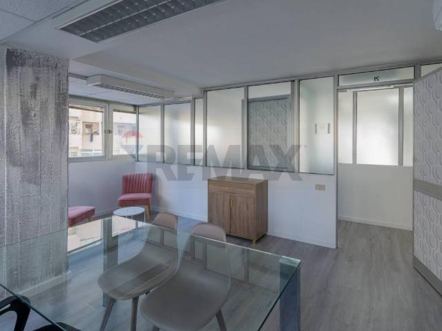 Locale Commerciale in affitto a VI Circoscrizione, Palermo