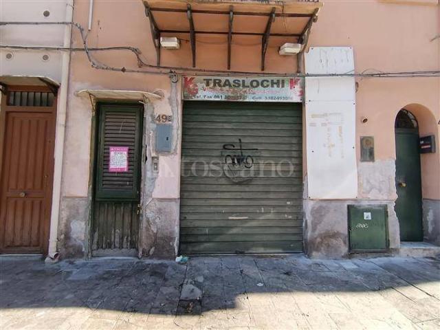 Locale Commerciale in affitto a VI Circoscrizione, Palermo