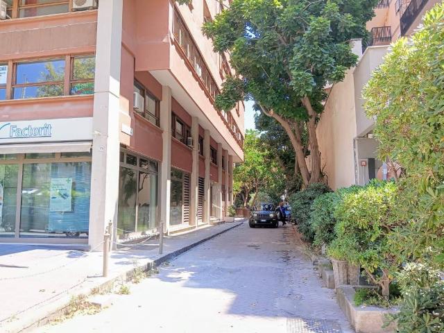 Locale Commerciale in affitto a VIII Circoscrizione, Palermo