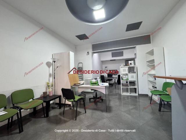 Locale Commerciale in affitto a IV Circoscrizione, Palermo