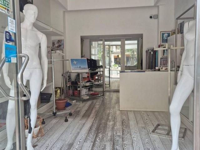 Locale Commerciale in affitto a VIII Circoscrizione, Palermo