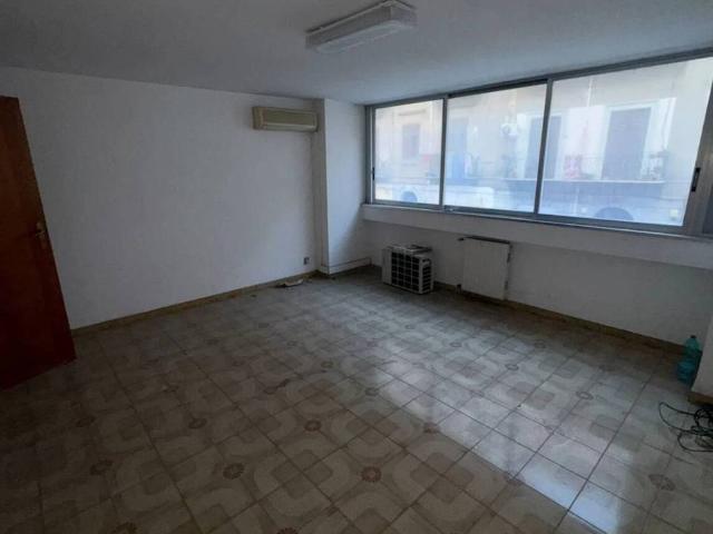 Locale Commerciale in affitto a VIII Circoscrizione, Palermo