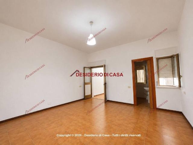 Locale Commerciale in affitto a IV Circoscrizione, Palermo