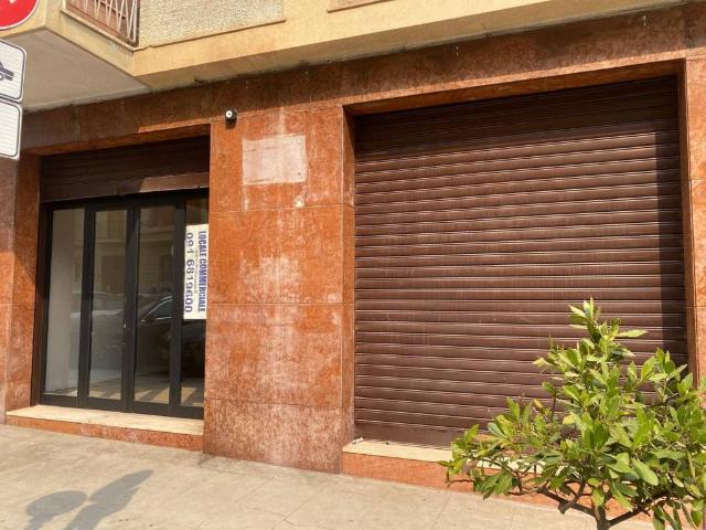 Locale Commerciale in affitto a VIII Circoscrizione, Palermo