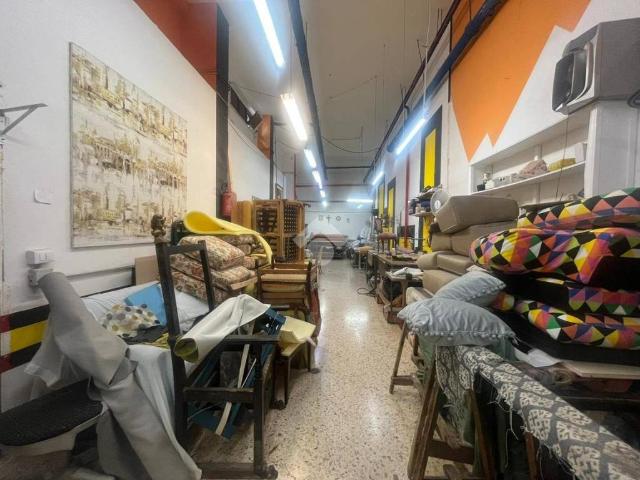 Locale Commerciale in affitto a VIII Circoscrizione, Palermo