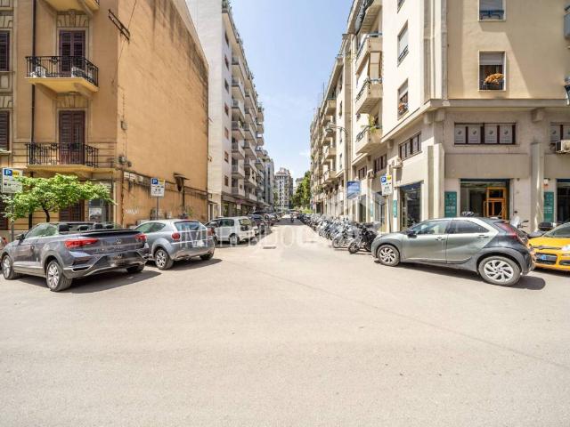 Locale Commerciale in affitto a VIII Circoscrizione, Palermo