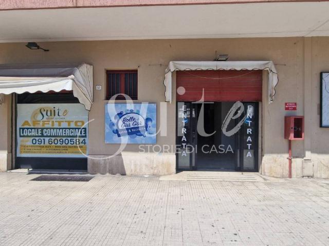 Locale Commerciale in affitto a II Circoscrizione, Palermo