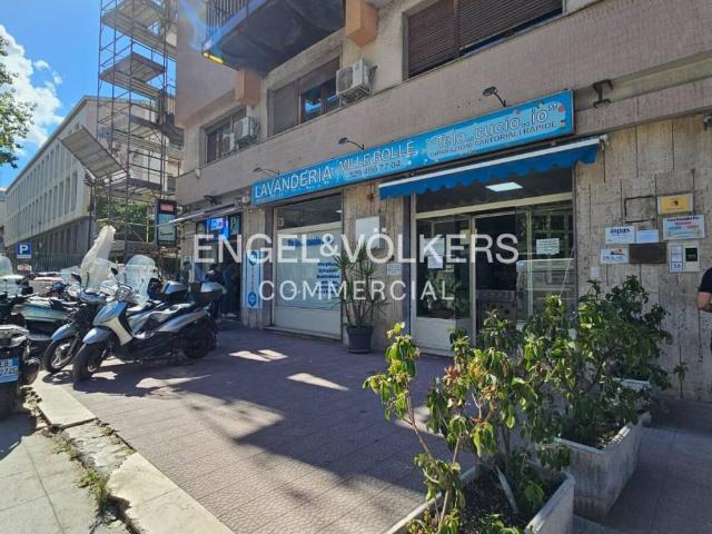 Locale Commerciale in affitto a VIII Circoscrizione, Palermo