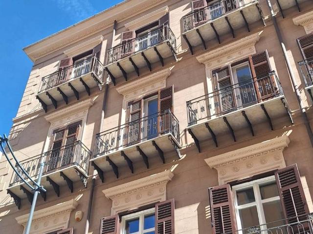 Locale Commerciale in affitto a VIII Circoscrizione, Palermo