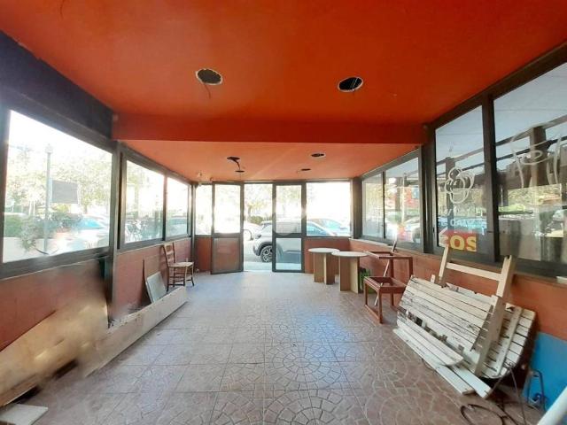 Locale Commerciale in affitto a VI Circoscrizione, Palermo